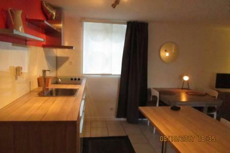 Chez Karine Et Julien Apartman Cahors Kültér fotó